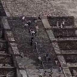 Video | Toerist filmt schutter dodelijke schietpartij bij piramides in Mexico