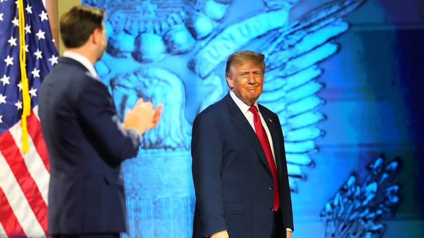 JD Vance kan Trump niet uit de spotlights houden op Republikeins partijcongres