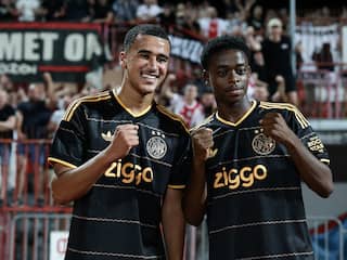 Teruglezen Europees voetbal | Ajax blij na ruime zege, FC Twente treurt na late goal