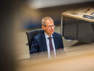 Oud-topambtenaar houdt vol dat hij explosief memo toeslagenaffaire niet kende