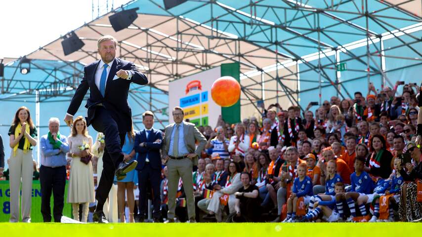 Koning Willem-Alexander mist penalty 'op z'n Nederlands'