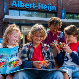 Diskeys, tuintjes, knuffels: zo verleidt supermarkt kinderen tot groente eten