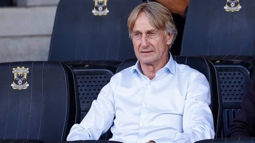 Willem II stelt Adrie Koster (71) aan als interim-trainer na ontslag John Stegeman