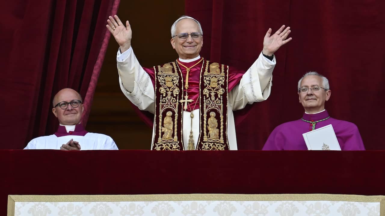 Dit is de nieuwe paus: Robert Prevost | NU.nl