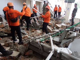 Dodental aardbeving Indonesië loopt op, één hulpverzoek bij Buitenlandse Zaken