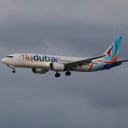 Copiloot flydubai eerder geschorst vanwege extremistisch materiaal op telefoon