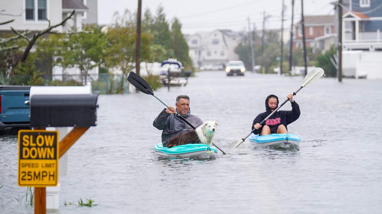 Foto bij Overstromingen door hevige storm noordoostkust VS, dode in New York