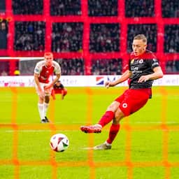 Live Eredivisie | Tiental Ajax bij rust in problemen na gelijkmaker Excelsior