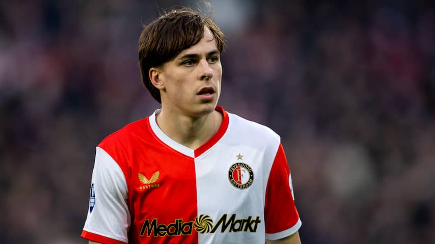 Feyenoord verkoopt Leo Sauer voor zo'n 15 miljoen euro aan VfB Stuttgart