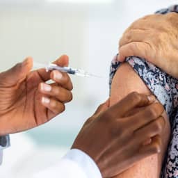 Vaccinatie tegen gordelroos wordt gratis voor zestigplussers