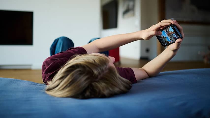 Frankrijk komt als eerste EU-land met leeftijdsgrens voor sociale media