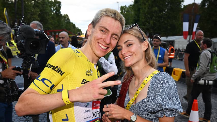 Pogacar haalt schouders op bij namen Hinault en Merckx: 'Niet bezig met clubjes'