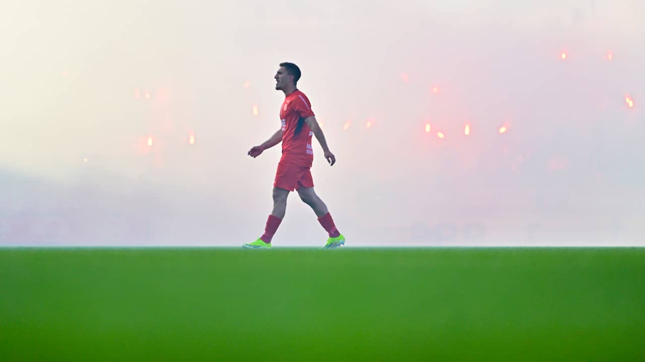 Almere degradeert na twee jaar uit Eredivisie, ook doek voor RKC bijna gevallen