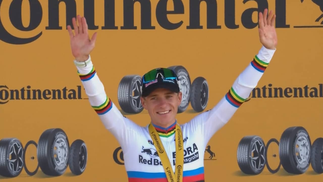 Evenepoel wint tijdrit met halve minuut voorsprong