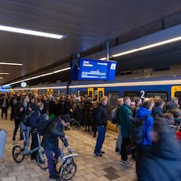 Live sneeuw | NS verwacht alle reizigers ondanks winterweer 'thuis te krijgen'