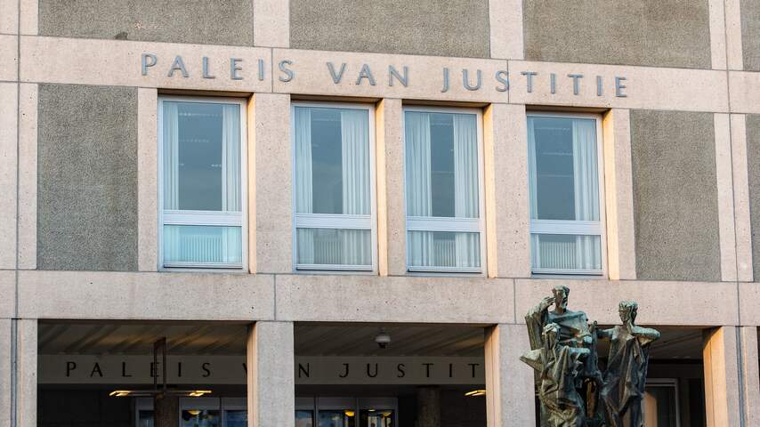 Foto bij Man krijgt zeven jaar cel voor jarenlang misbruiken van dochter en stiefdochter
