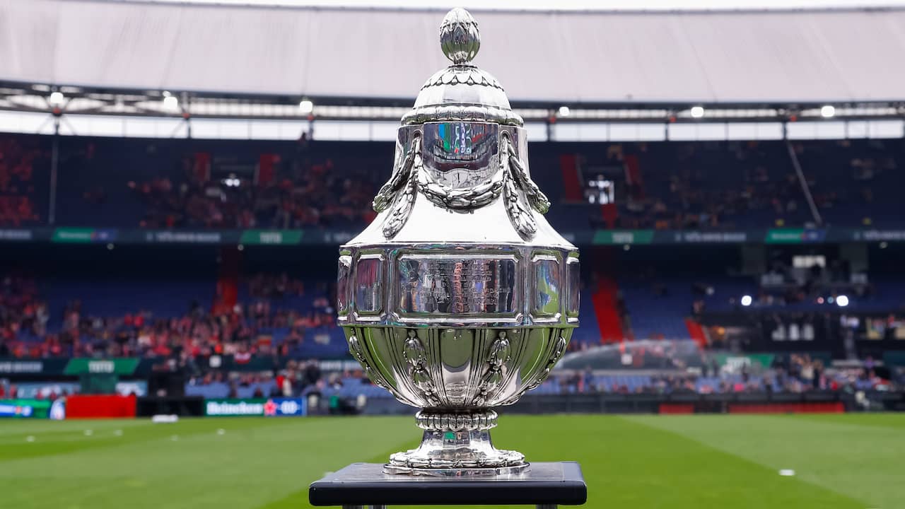 Live KNVB-beker | PSV loot topamateurs GVVV, Ajax naar Excelsior Maassluis