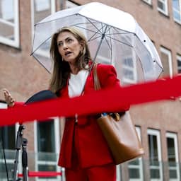 Kabinet angstvallig stil over afhankelijkheid VS: 'Ondermijnt democratisch debat'