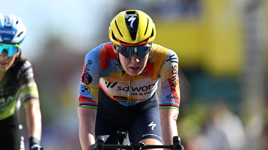 Van der Breggen verlaat Tour na zware week: 'Verbetering bleef uit'