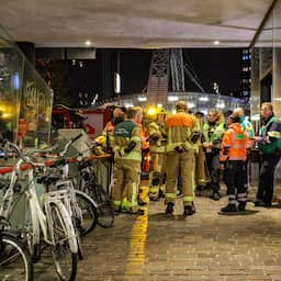 Tweehonderd mensen geëvacueerd na brand in trein Rotterdam