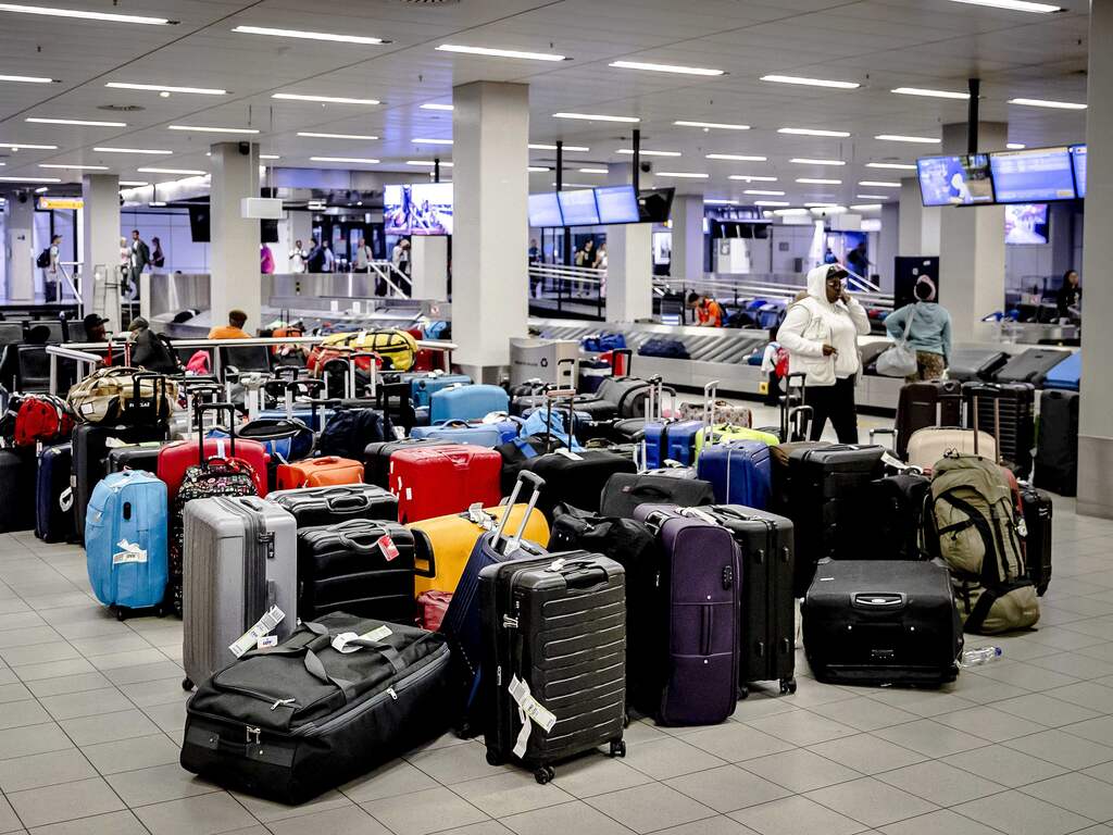 Koffer kwijt op het vliegveld? Dit moet je doen en hier heb je recht op