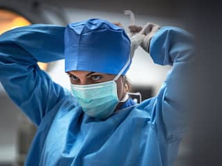 Wetenschappers vinden mogelijk lichamelijke oorzaak postcovidsyndroom