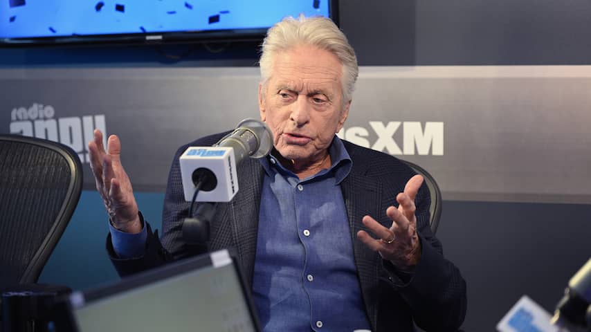 Michael Douglas loog veertig jaar over romance met collega op filmset