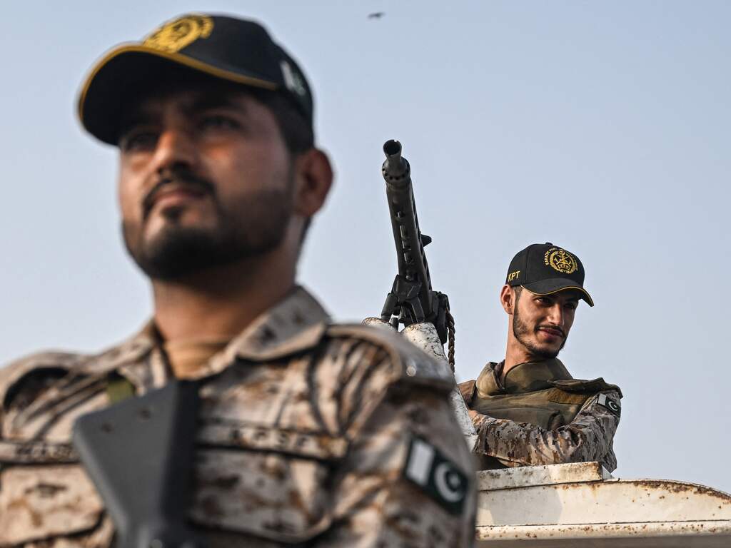 'Volledig' staakt-het-vuren tussen India en Pakistan, wel schendingen