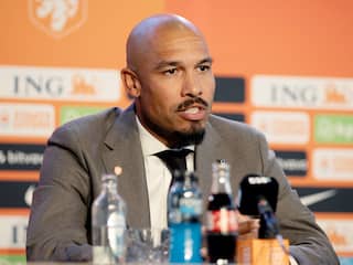 Nigel de Jong sprak uitvoerig met Xavi: 'Ambitie is hetzelfde: kampioen worden'