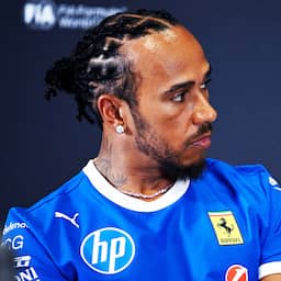 Hamilton laat F1-test schieten vanwege reanimatie hond: 'Weet niet of hij het redt'