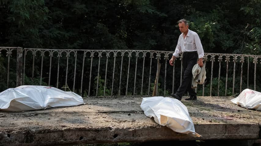 Opnieuw grote Russische luchtaanvallen op en rond Kyiv, zeventien doden