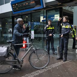 Treinverkeer Den Haag Centraal kort stilgelegd vanwege activisten op het spoor