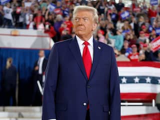 Donald Trump stevent af op winst in Amerikaanse presidentsverkiezingen