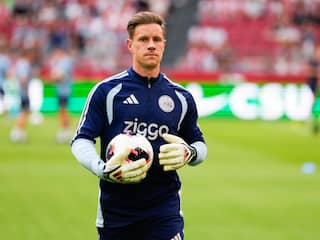 Ajax met nieuwe keeper Ter Stegen begonnen aan uitwedstrijd tegen PEC Zwolle