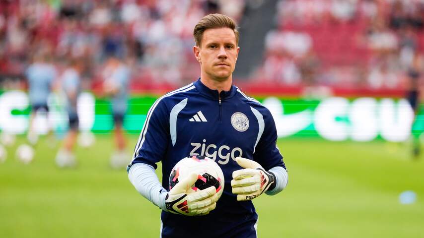Ajax met nieuwe keeper Ter Stegen begonnen aan uitwedstrijd tegen PEC Zwolle
