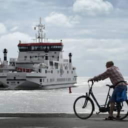 Vaarroute naar Ameland blijft door kabinetsplan alleen mogelijk door 'dagelijks baggeren'