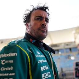 Fernando Alonso (45) wekt even de indruk dat hij stopt, maar gaat tóch door in F1