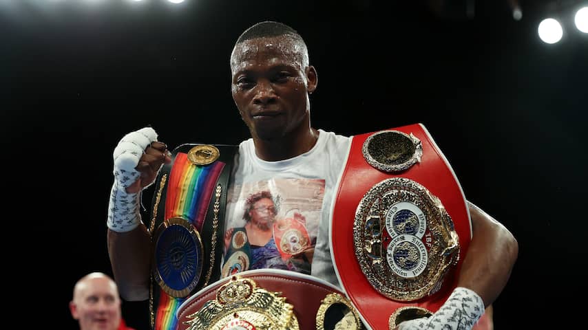 Voormalig wereldkampioen boksen Zolani Tete (38) doodgeschoten voor zijn huis
