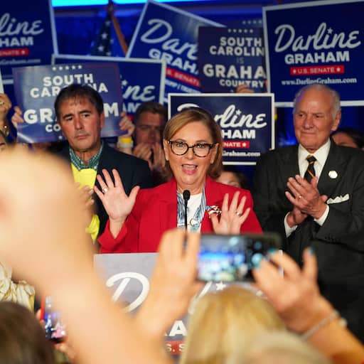 Zus Lindsey Graham wint voorverkiezingen South Carolina met steun van Trump
