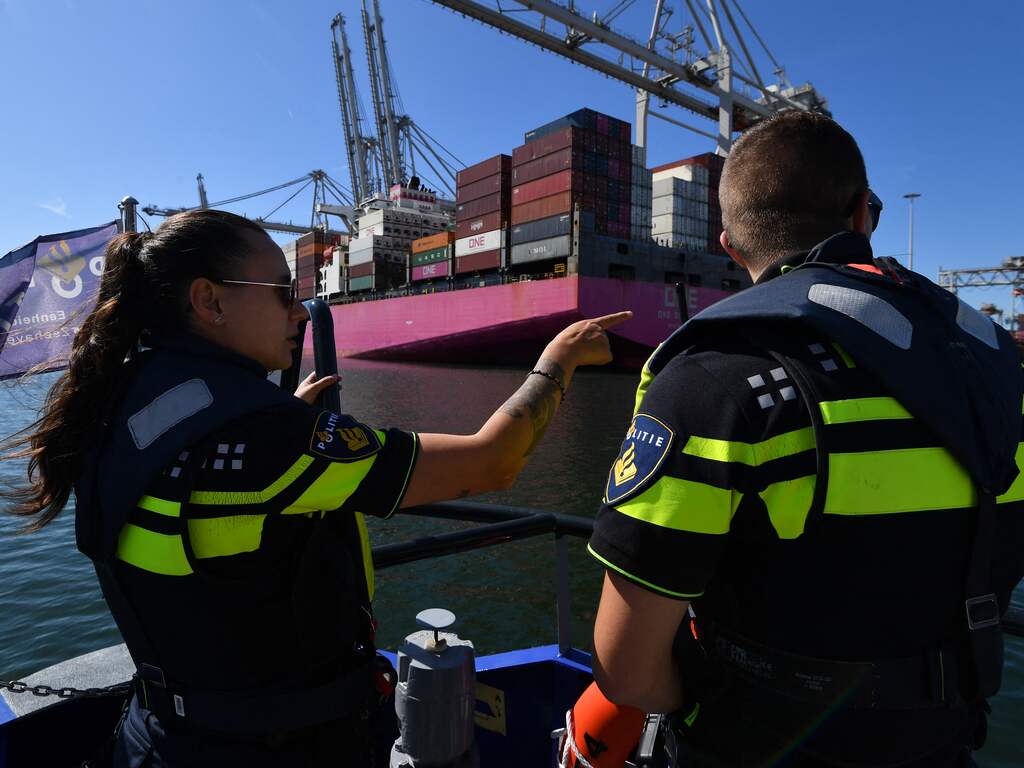 Politie kan niet voorkomen dat Nederland knooppunt mondiale drugshandel blijft