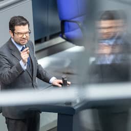 Duitse Justitie onderzoekt zwaardere straffen voor aanvallen op politici