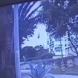 Video | Helikopter stort na botsing in de lucht neer in Rio de Janeiro
