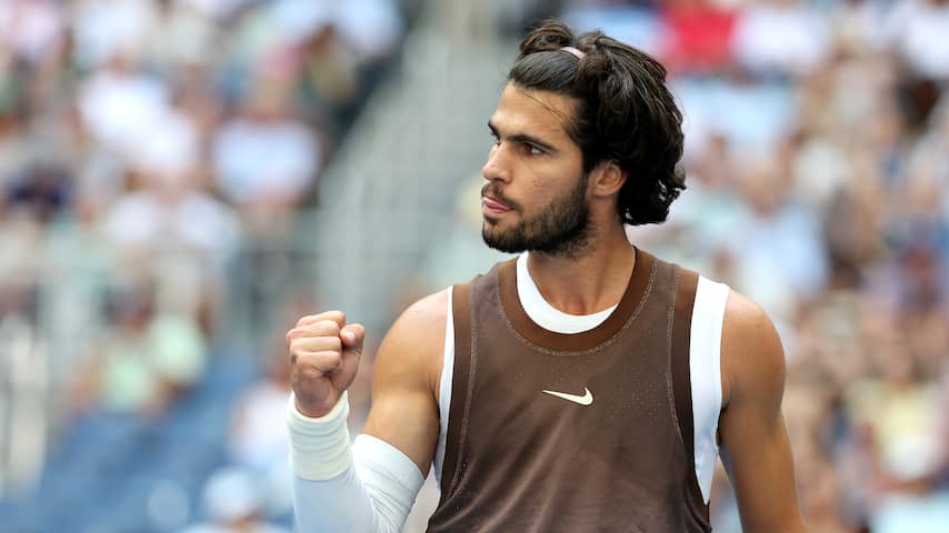 Alcaraz door naar vierde ronde US Open, Van de Zandschulp zaterdag in actie