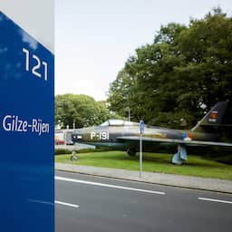 Vliegbasis Gilze-Rijen en elf andere Defensieterreinen ernstig vervuild met pfas