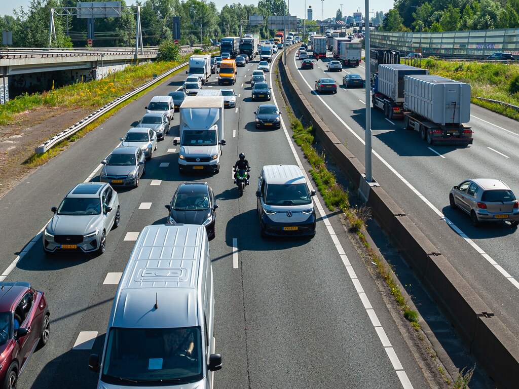 Hemelvaartsweekend begint vroeg met grote drukte op Nederlandse wegen