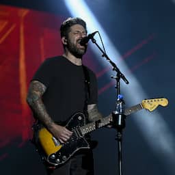 Fall Out Boy-gitarist Joe Trohman neemt pauze na handoperatie