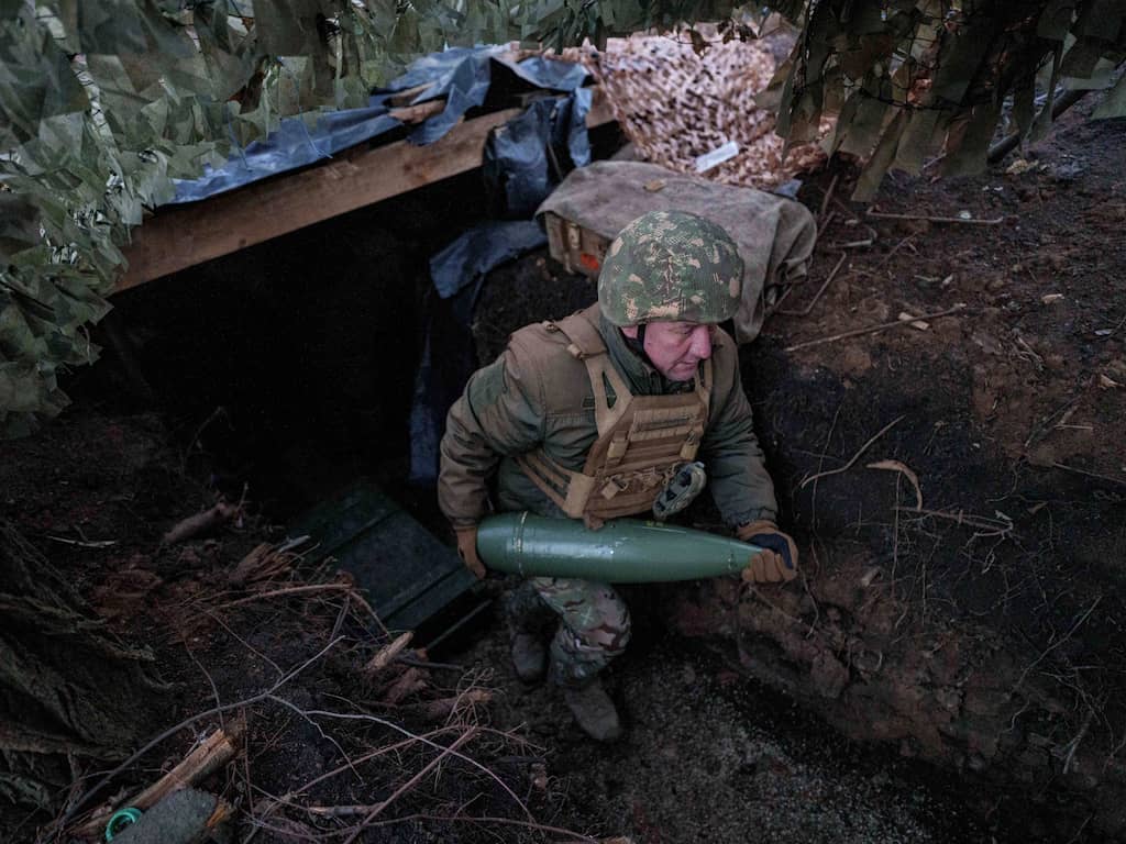 Risico-experts zien oorlog, desinformatie en extreem weer als grootste risico's