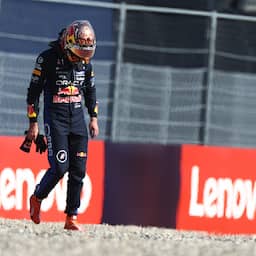 Verstappen crasht in kwalificatie voor GP Oostenrijk, Russell pakt pole