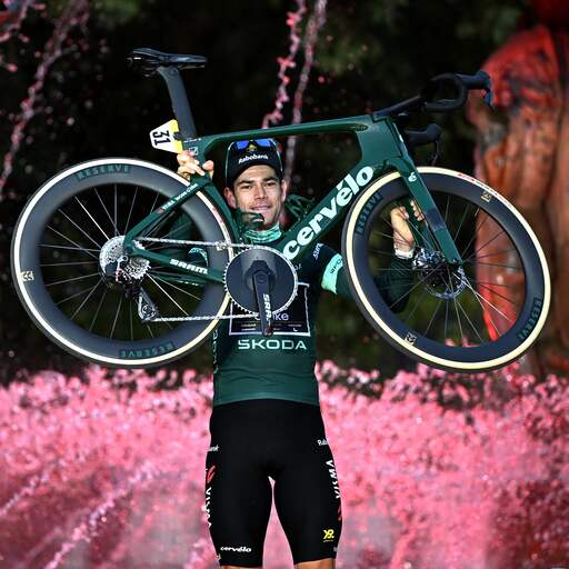 Illustratie bij: Van Aert poetst met puntentrui in Vuelta een van zijn grootste teleurstellingen weg