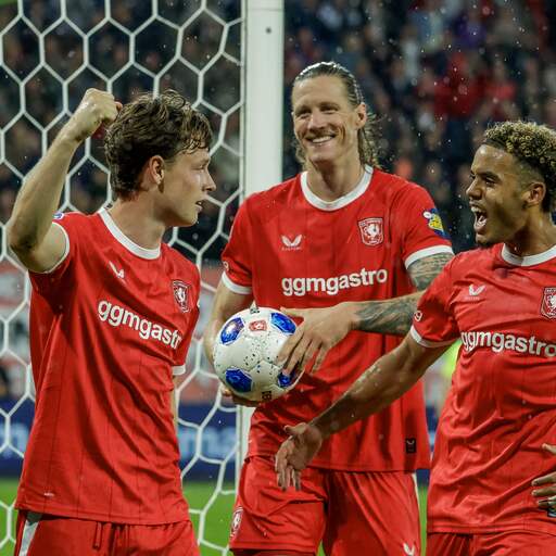 Illustratie bij: FC Twente wint inhaalwedstrijd tegen Telstar ondanks gemiste penalty Weghorst